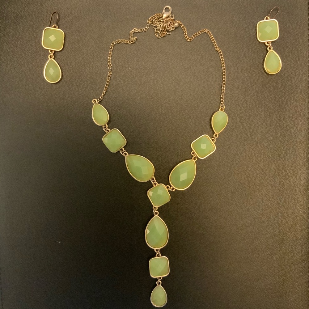 New York & Company Green Earring and Necklace Set